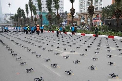 Chuyện 'bếp núc' công nghệ trình diễn 2024 drone đêm Giao thừa