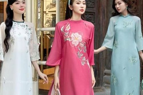 'Nàng nấm' mặc gì dạo phố Xuân?