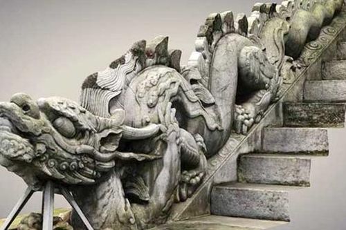Rồng trong pháp luật thời xưa