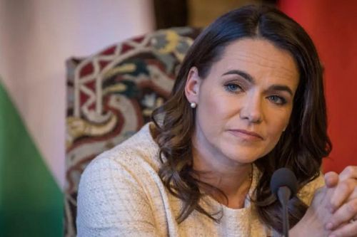 Tổng thống Hungary Katalin Novak bất ngờ tuyên bố từ chức