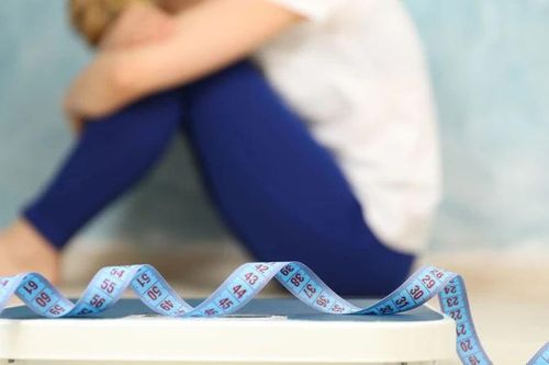 Làm sao để ăn đồ chiên rán ngày tết mà không tăng cân