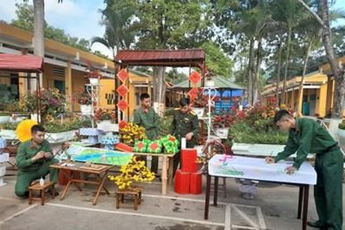 Rộn ràng Tết quân ngũ