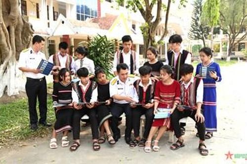 Phối hợp tuyên truyền biển đảo tại Kon Tum: Tăng cường kết nối và chia sẻ