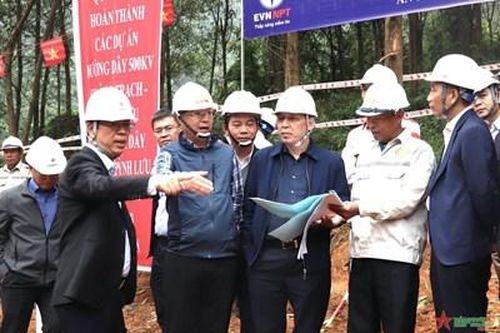 Kiểm tra tiến độ và động viên lực lượng thi công xuyên Tết trên công trường dự án đường dây 500kV mạch 3
