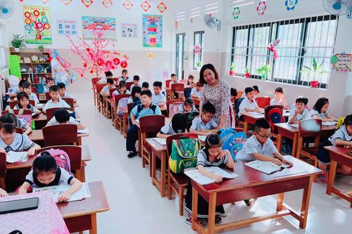 Đất lạ hóa quê hương