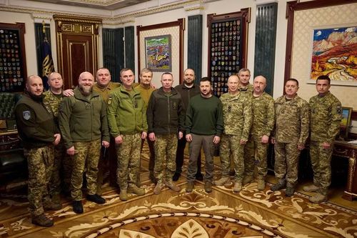 Tổng thống Zelenskyy bổ nhiệm 5 quan chức quân sự cấp cao trong cuộc cải tổ