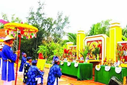 Độc đáo lễ hội cúng thần rau ở Hội An