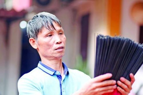 Kỹ nghệ làm hương đen làng Chóa
