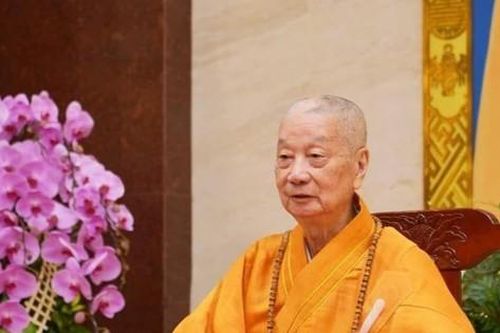 Đức Pháp chủ Thích Trí Quảng thuyết pháp đầu năm vào mùng 3 Tết