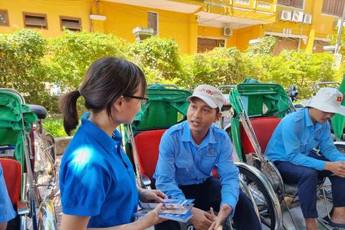 Phấn đấu chỉ số mức độ hài lòng của người tham gia BHXH đạt trên 83%
