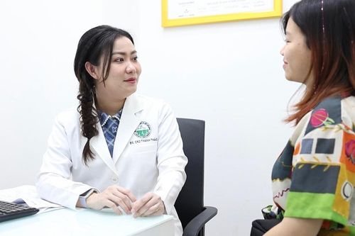 Việt kiều về nước đón Tết 'tranh thủ' làm đẹp