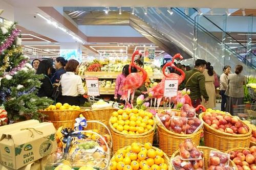 Giá hàng hóa tương đối ổn định ngày mùng 2 Tết
