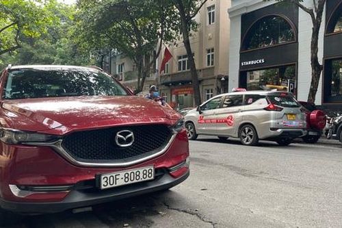 Đi chúc Tết, đỗ ô tô làm sao để tránh gây khó chịu?