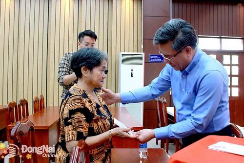 Trao 31 ngàn phần quà cho gia đình chính sách, người khó khăn