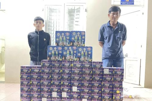Khởi tố 2 đối tượng buôn bán khoảng 130kg pháo nổ trái phép