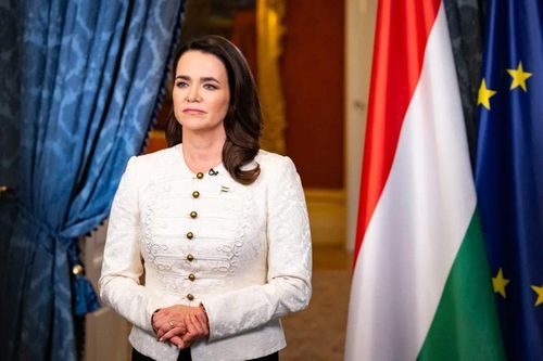 Tổng thống Hungary từ chức khi dư luận phẫn nộ về vụ án lạm dụng tình dục trẻ em