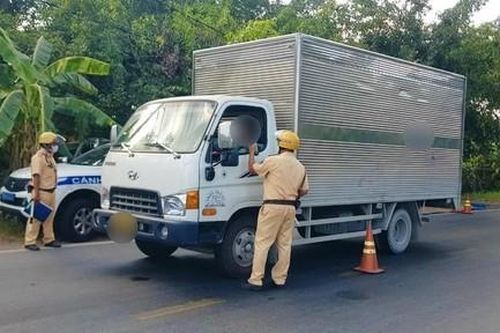 Không vì lý do ngày Tết mà xem nhẹ tác hại của rượu bia
