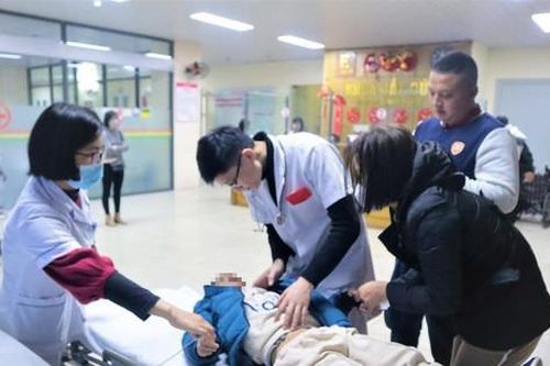 Cấp cứu hơn 51.000 bệnh nhân ngày mùng 1 Tết