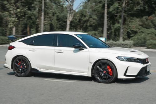 Lượn phố với Honda Civic Type R - số sàn không quá 'khổ'
