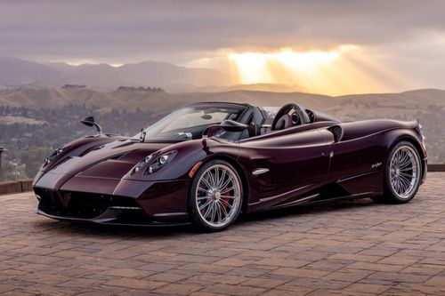 Chiếc siêu xe Pagani Huayra Roadster đặc biệt đã lăn bánh 68.000 km