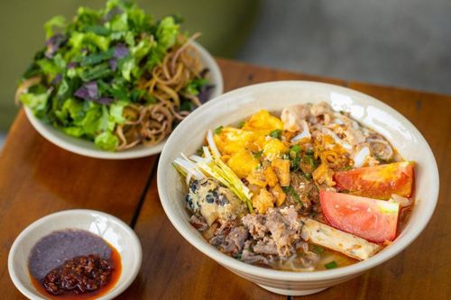 Thèm ăn bún riêu ngày Tết
