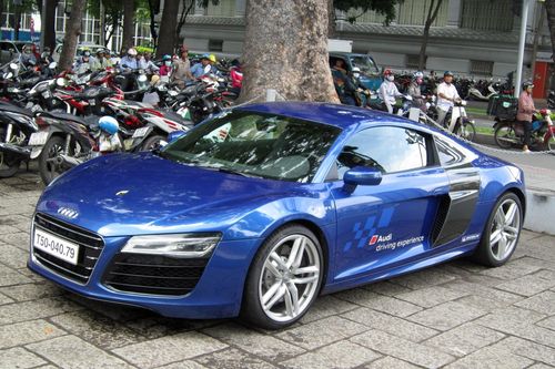 Audi R8 vẫn chưa bị khai tử