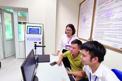 Quận Nam Từ Liêm 10 năm thành lập: Đột phá cải cách hành chính