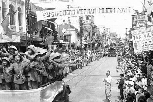 Nhà sử học Dương Trung Quốc: Chờ một vị thế mới cho Hà Nội