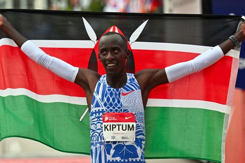 Kỷ lục gia marathon thế giới Kiptum qua đời vì tai nạn giao thông