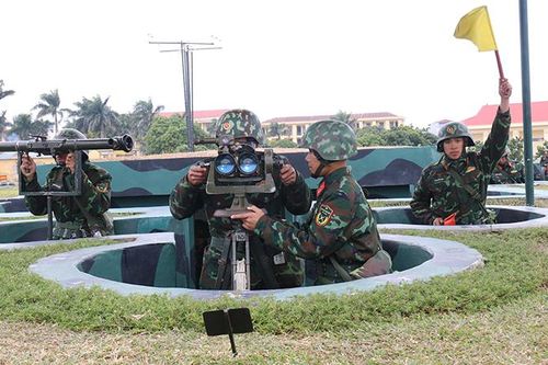 Trận địa 'canh trời' ngày Xuân