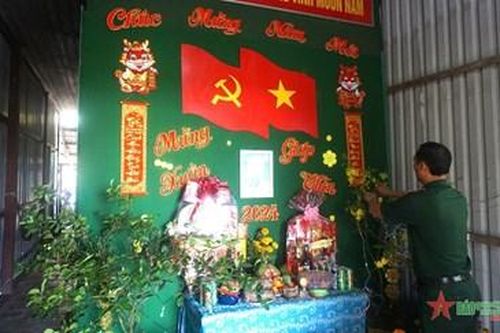 Xuân bên chốt gác của những người lính giữ rừng Quân khu 9