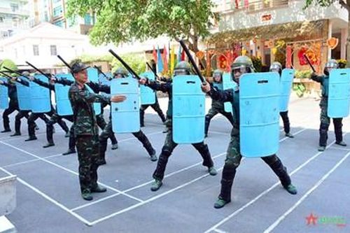 Vui xuân mới không quên nhiệm vụ của bộ đội kiểm soát quân sự