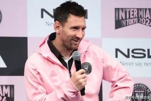 Messi tiến cử người thay thế HLV Xavi dẫn dắt Barca