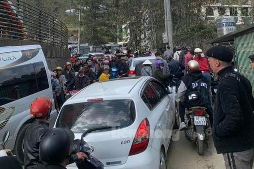 Sa Pa đông nghẹt khách du lịch ngày mùng 3 Tết