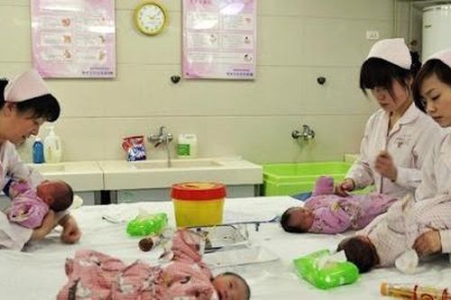 Năm Thìn, người dân nhiều quốc gia châu Á tích cực 'săn rồng con'