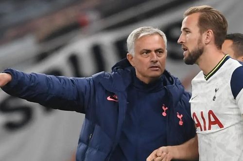 Mourinho đi học tiếng Đức, sẵn sàng thay Thomas Tuchel ở Bayern Munich