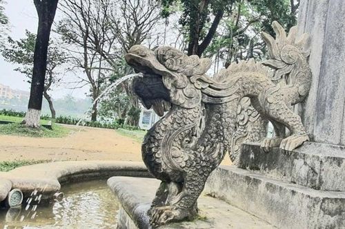 Tượng rồng phun nước 'độc nhất vô nhị' ở Cố đô Huế