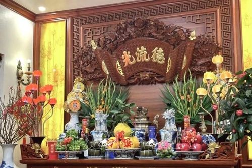 Bàn thờ gia tiên - nơi hội tụ những giá trị thiêng liêng của Tết cổ truyền