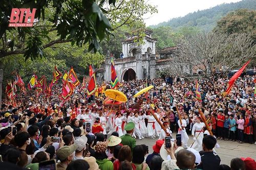 Lung linh miền di sản
