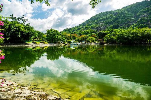 Tức Dụp đẹp rạng ngời đầu Xuân