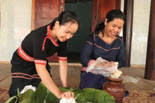 Thơm nồng rượu cần của người Gia Rai
