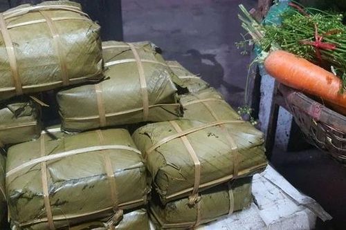 Mùng 3 tết thầy: Chiếc bánh chưng cuối cùng biếu cô giáo