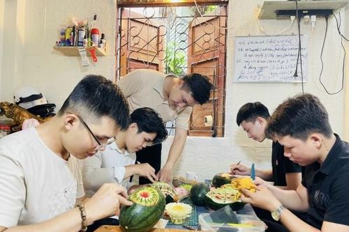 Nghệ thuật điêu khắc trên củ quả