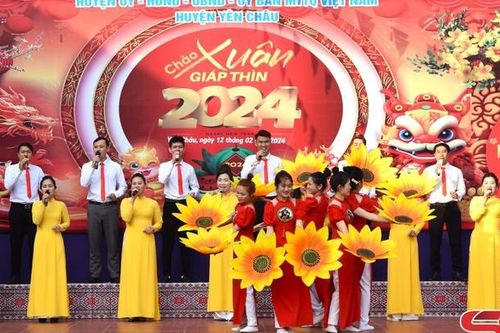 Chương trình văn nghệ mừng Xuân