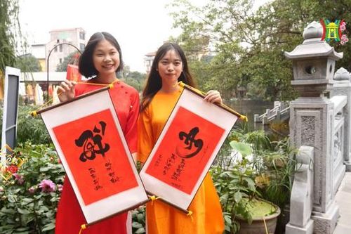 Xin chữ đầu năm, nét đẹp văn hóa của người Việt