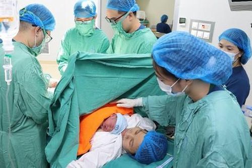 3 ngày Tết Giáp Thìn, cả nước đón 7.680 'em bé rồng' chào đời