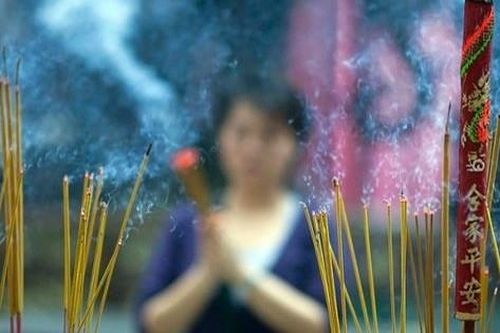 Loại khói hương nào có thể gây ung thư phổi?