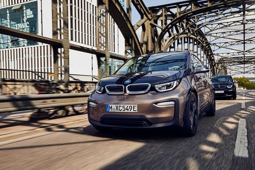Chủ xe tốn hơn cả tiền mua xe mới cho một lần thay pin trên BMW i3