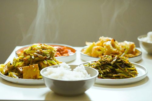 Những món ăn càng hâm nóng, càng tích tụ chất độc