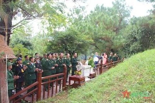 Ấm tình ngày xuân nơi Vũng Chùa – Đảo Yến